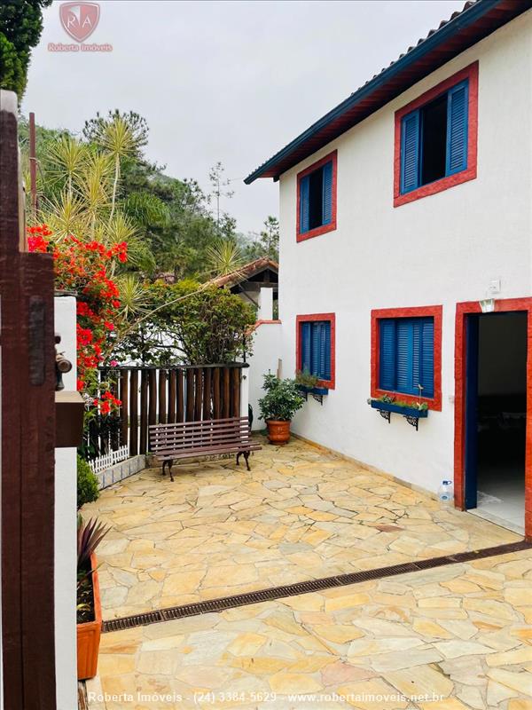 Casa para Alugar no Penedo em Penedo (Itatiaia)