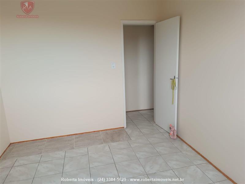 Apartamento a Venda no Comercial em Resende