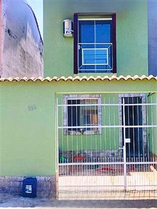 Casa à Venda