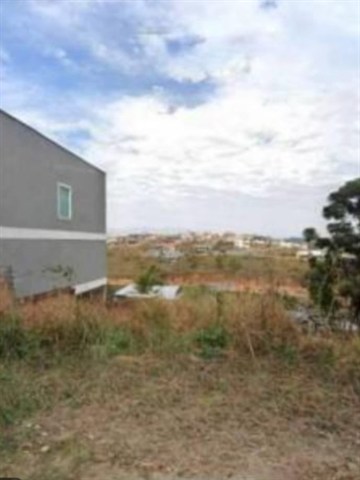 Terreno à Venda