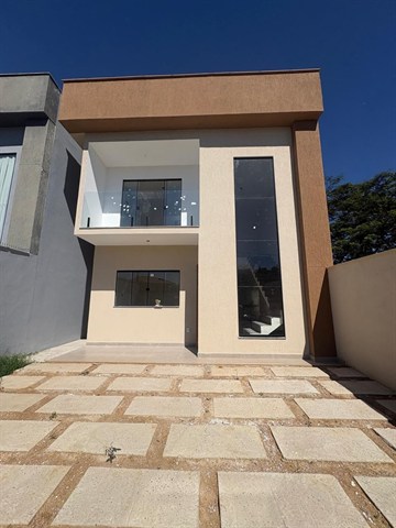 Casa à Venda