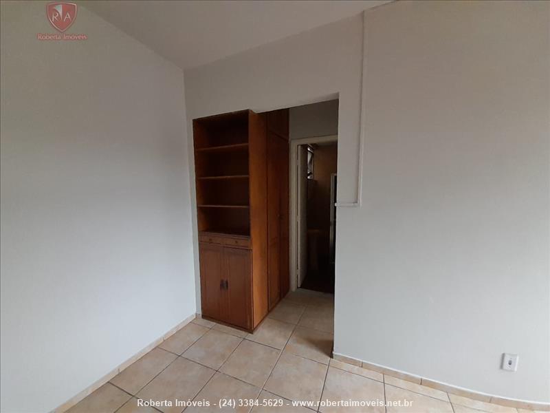 Apartamento a Venda no Comercial em Resende