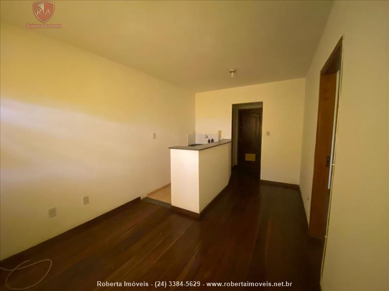 Apartamento a Venda no Comercial em Resende