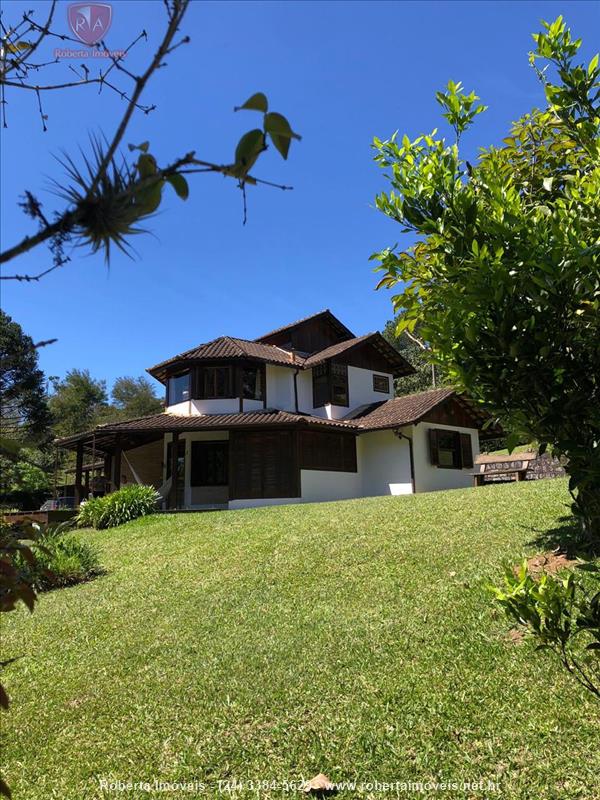 Casa a Venda em Itatiaia