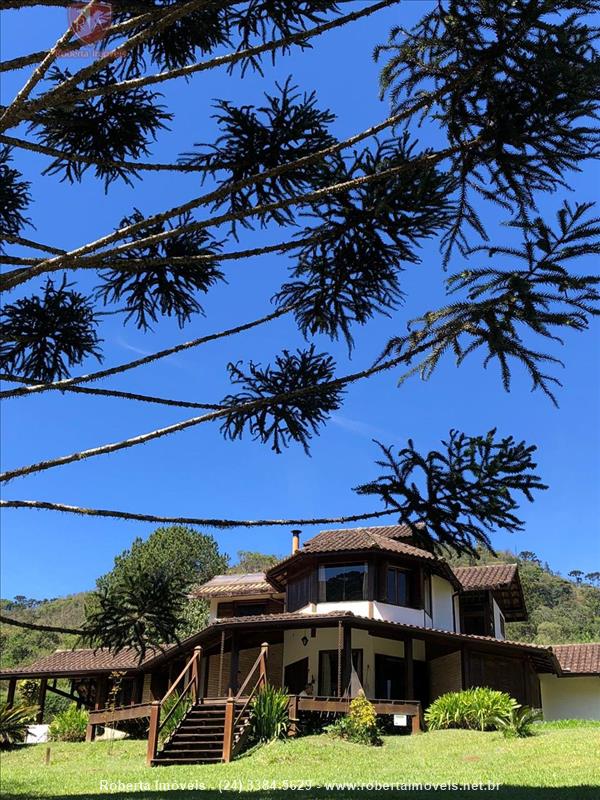 Casa a Venda em Itatiaia