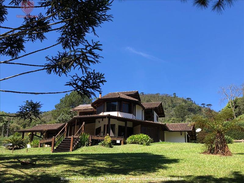 Casa a Venda em Itatiaia