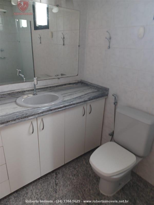 Apartamento para Alugar no Comercial em Resende