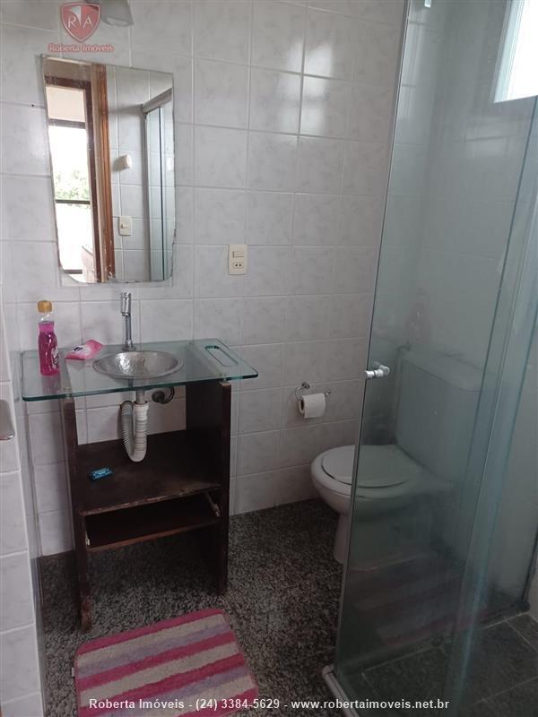 Apartamento para Alugar no Comercial em Resende