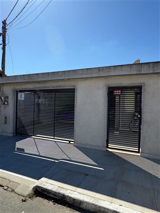 Casa à Venda