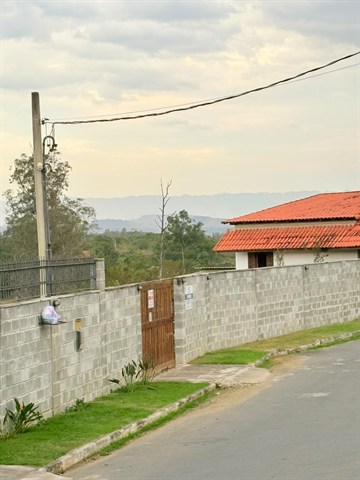 Terreno à Venda