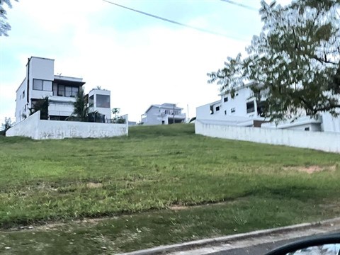 Terreno à Venda