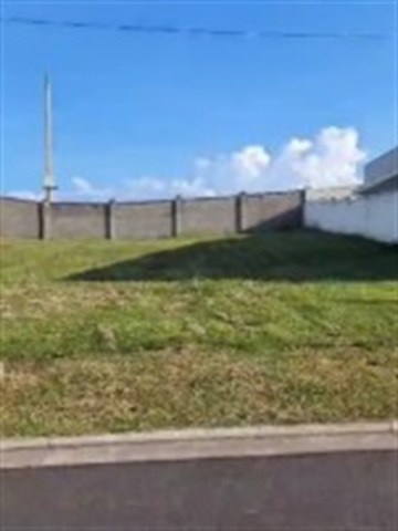 Terreno à Venda