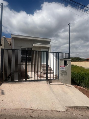 Casa à Venda