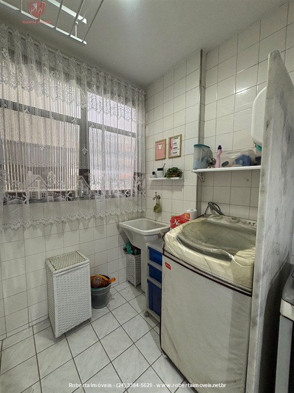 Apartamento a Venda no Comercial em Resende - Foto do Im�vel