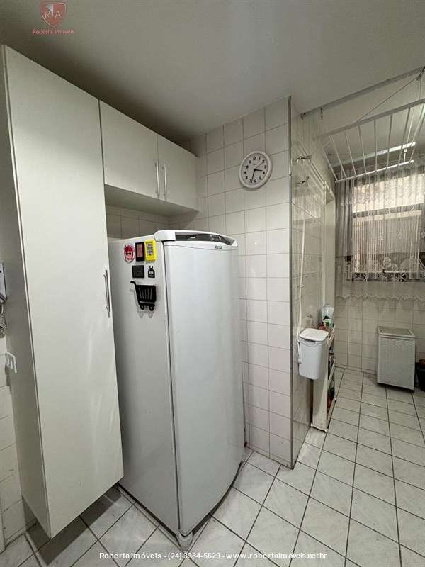 Apartamento a Venda no Comercial em Resende - Foto do Im�vel