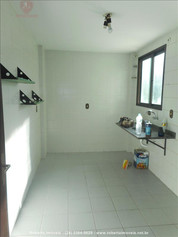 Apartamento a Venda no Comercial em Resende - Foto do Imvel
